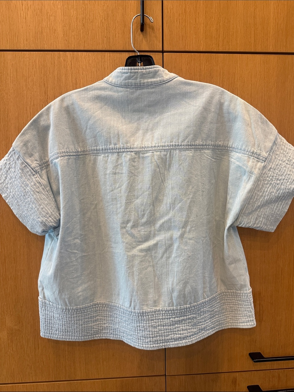 Tuckernuck Trapunto Stitch Sofia light wash denim Shirt Size Xsmall NWT - Picture 9 of 9